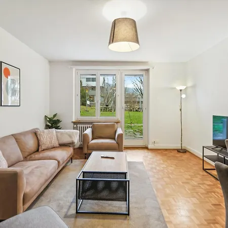 Lovely Flats In Great Location Daire *