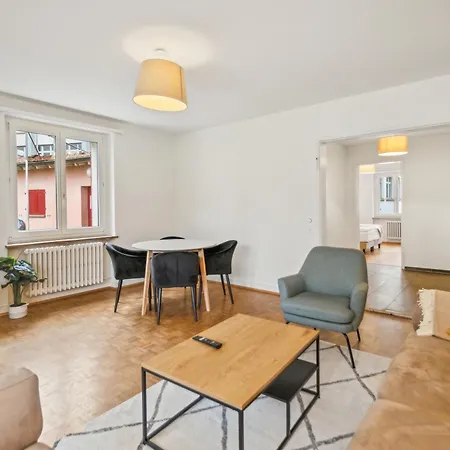Lovely Flats In Great Location Daire