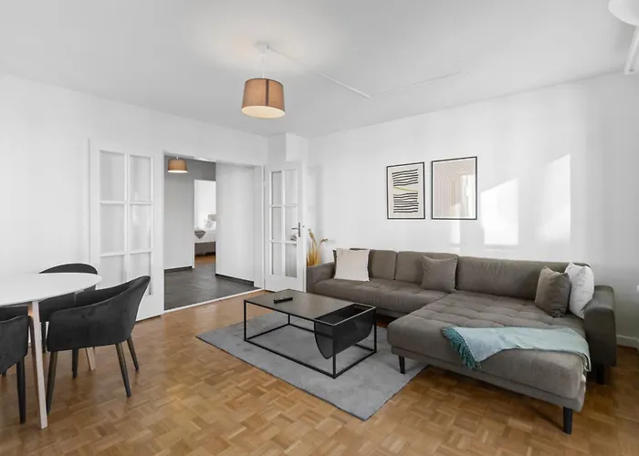 Apartment Lovely Flats In Great Location *