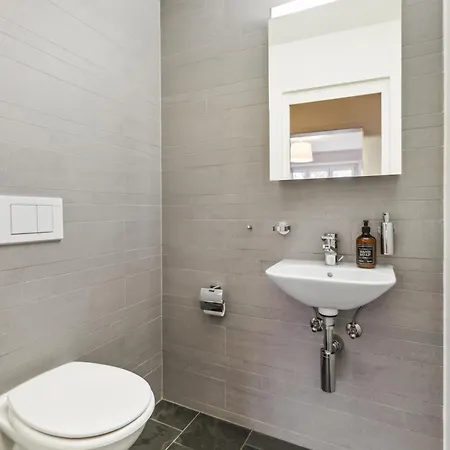 Lovely Flats In Great Location