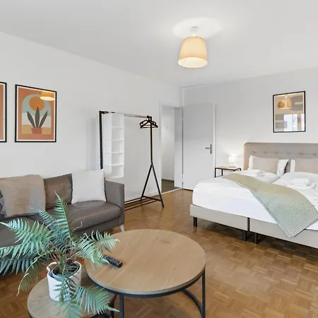 Lovely Flats In Great Location Apartment