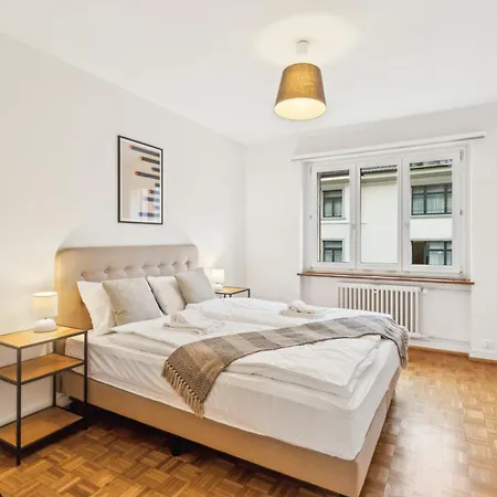 Apartment Lovely Flats In Great Location *