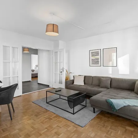 Apartment Lovely Flats In Great Location *