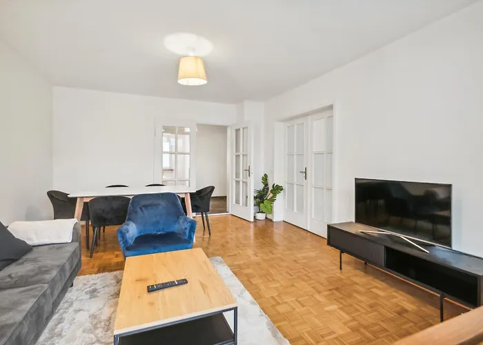 Apartman Lovely Flats In Great Location